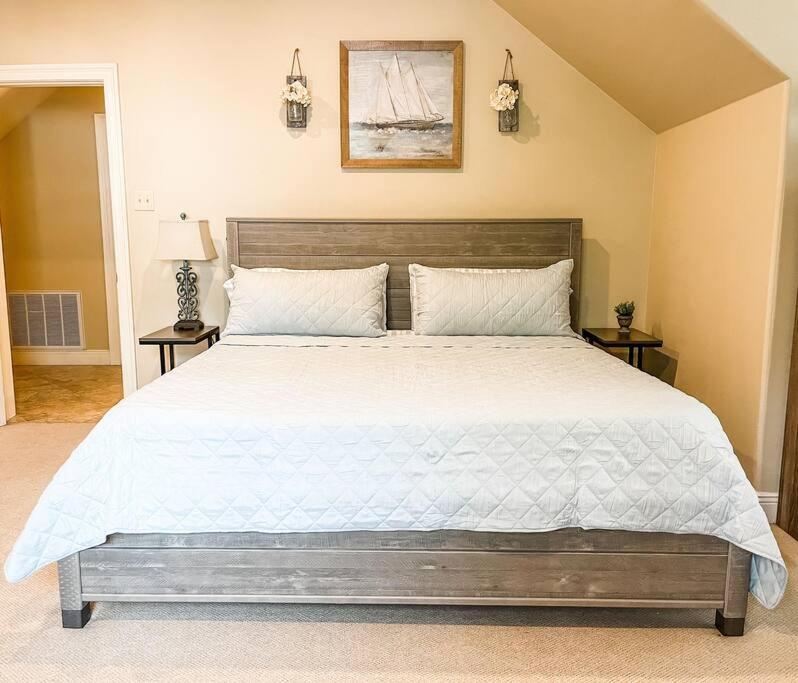 Pet Friendly Nestled In The Pines With Cozy Fire Pit Only Minutes To Beaches Hébergement de vacances Dauphin Island